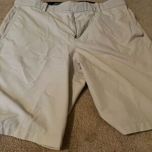 Nike Tan 34 golf shorts